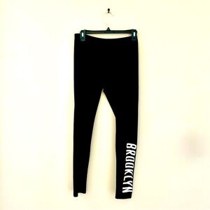 Forever 21 Black Brooklyn stamped pull on leggings, Size M.